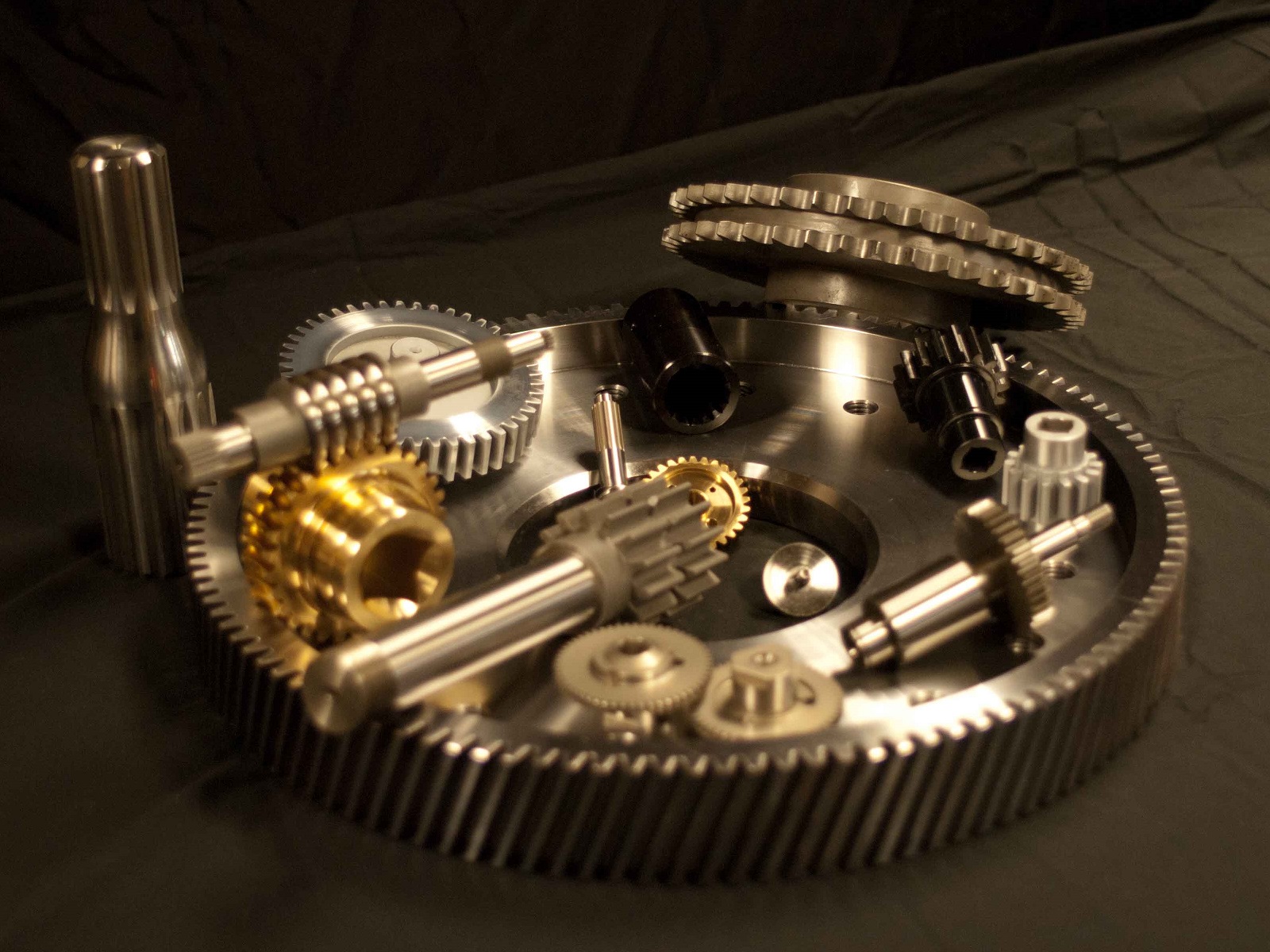 Industrial Gears and Worm Gears